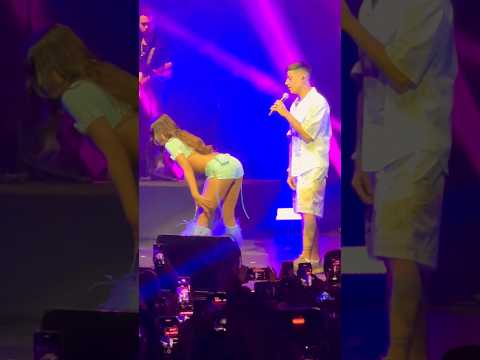 Emilia - “Como Si No Importara” feat. DUKI  (CDMX, México, Teatro Metropólitan)