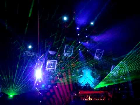 DefQon.1 18-09-10 Save Your Scrap For Victory!