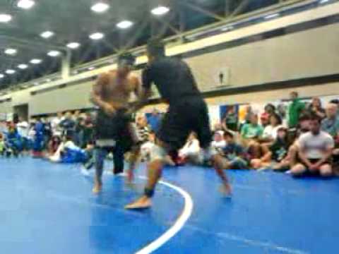 Marcos Madrid Naga 2009