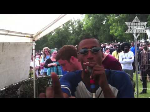 Riddim Tuffa at Unity Day, Leeds [few clips]