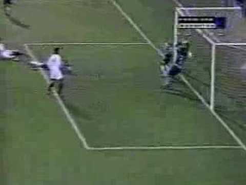 Ponte Preta x Gremio - Gol de Gigena - 2003