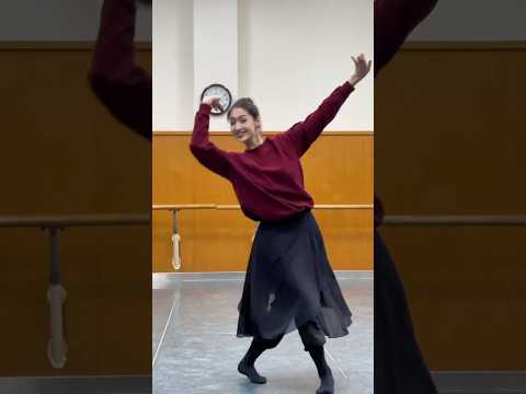 Uyghur dance - Oynasun