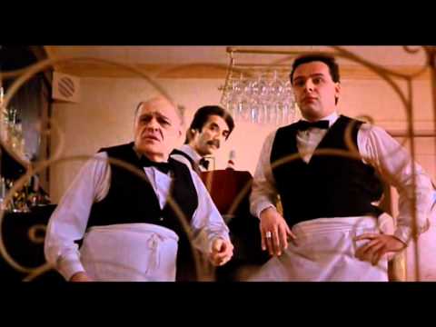 Stregata dalla luna 1987 - Scena della proposta di matrimonio