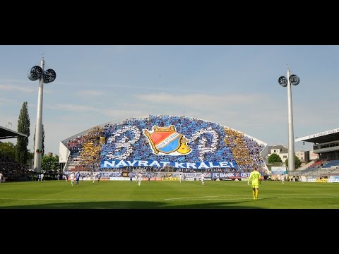 Pyro exhibice na severní tribuně v zápase Olomouc - Baník, 21.5.2017