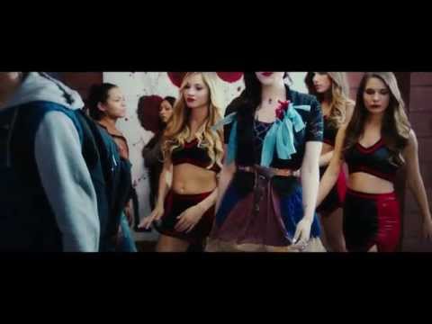 ALL CHEERLEADERS DIE - Extrait "Une entrée remarquée" VOST