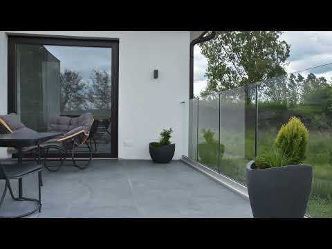 Sklenené zábradlie na terasu - video z realizácie