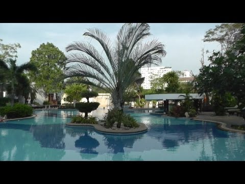 Около отеля утром (Jomtien Garden Hotel & Resort)