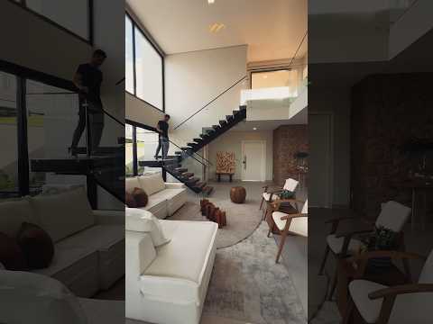 MAGNÍFICO SOBRADO A VENDA COM 4 SUÍTES, PISCINA E PAISAGISMO!