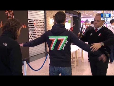 L'incipit della puntata di TGtg - Telegiornali a confronto del 25 novembre 2015