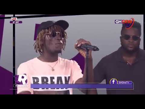 Kofi mole performance rap freestyle