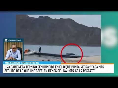 Camioneta semihundida en el Punta Negra: "Pasa muy seguido, en menos de una hora se la rescató"
