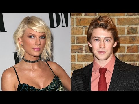 download lagu mp3 mp4 Taylor Swift Dating Joe Alwyn, download lagu Taylor Swift Dating Joe Alwyn gratis, unduh video klip Taylor Swift Dating Joe Alwyn