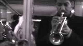 '' L '' train/bedford ave/music station/TRUMPET PLAYERS