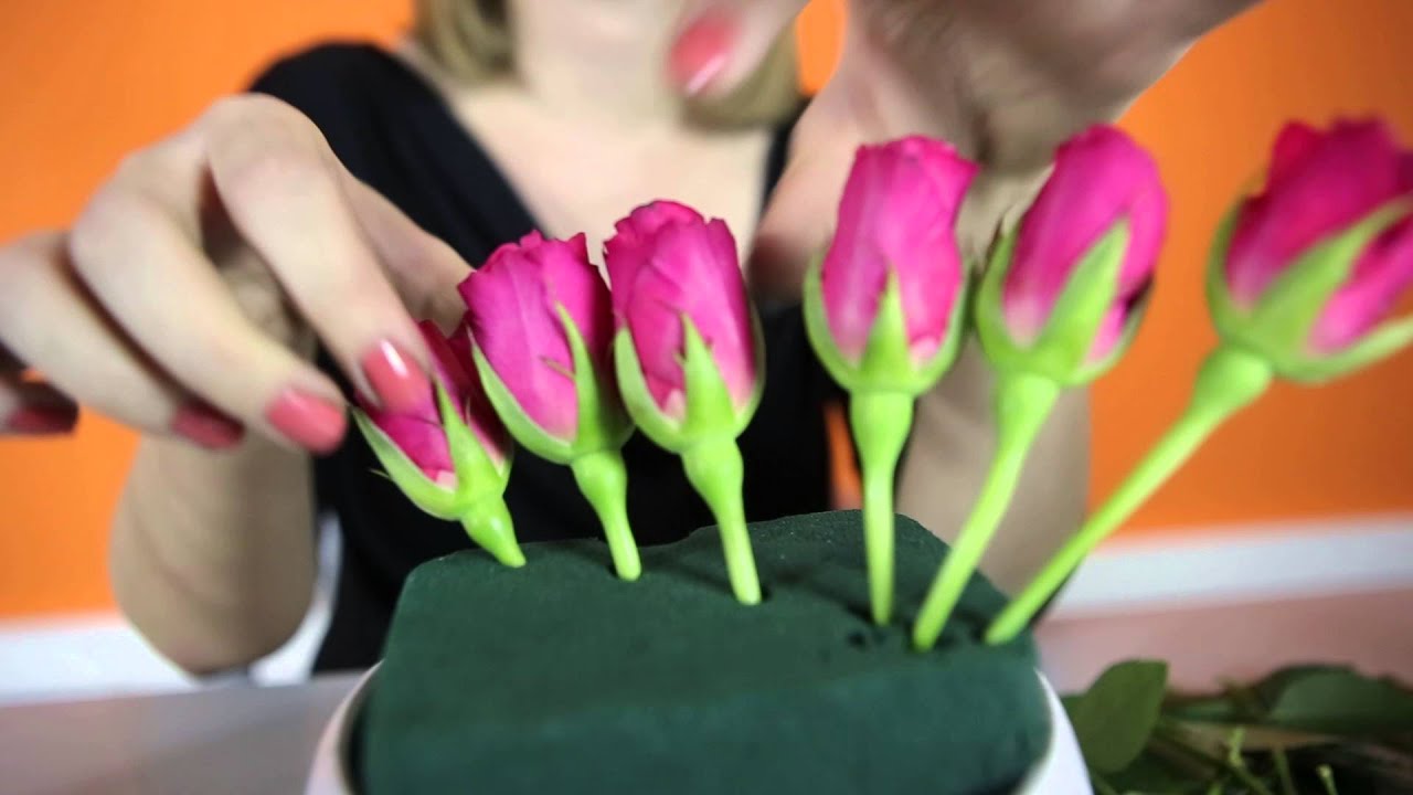 Jak przygotować dekoracje w gąbce florystycznej