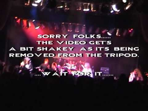 Richie Sambora joins Bon Jovi tribute band onstage in 2002