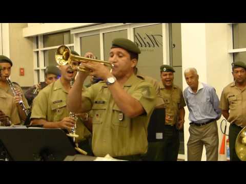 Trompete Espanha Shopping Sulacap 2015