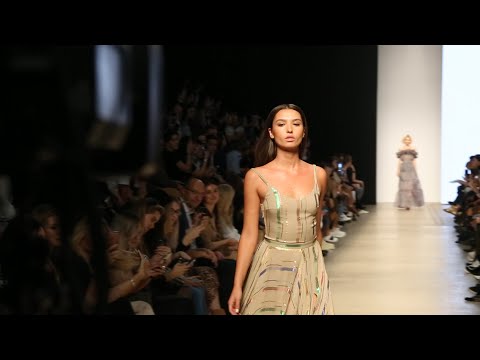 Yasya Minochkina Collection. Mercedes-Benz Fashion Week. 17.10.19