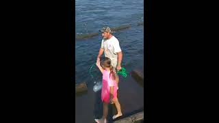 preview picture of video 'Redneck family fishing Walter F George dam'