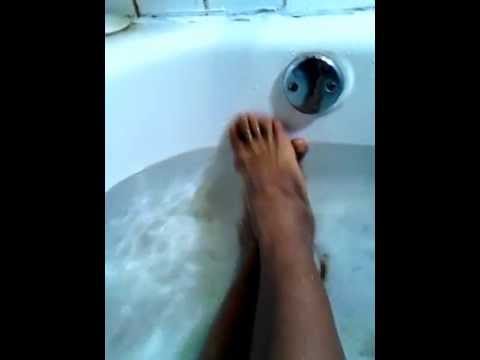 Toes in the tub