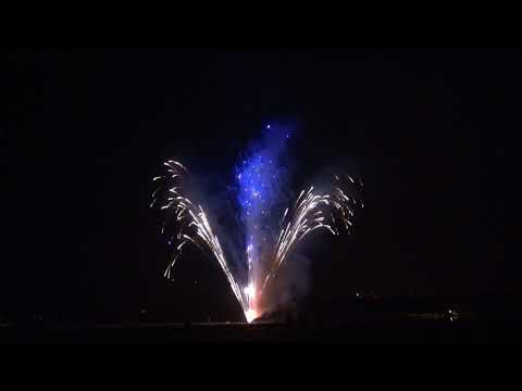 756 shots W shape brocade crown blue29 seconds