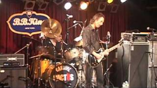 Oleo - Bass Solo - CACTUS BB Kings NYC 4-10-10