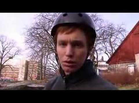 Benjamin (Björn Gustafsson) Testar Rullskor - Morgonsoffan