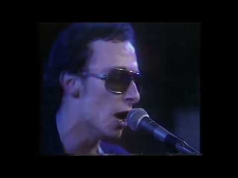 Graham Parker & The Rumour - Soul Shoes (Live 1977)