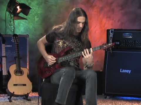 17 Kiko Loureiro - Creative Fusion - Combining Three Arpeggios (A Harmonic Minor)