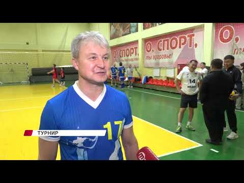 В Улан-Удэ прошел юбилейный межрегиональный турнир по волейболу