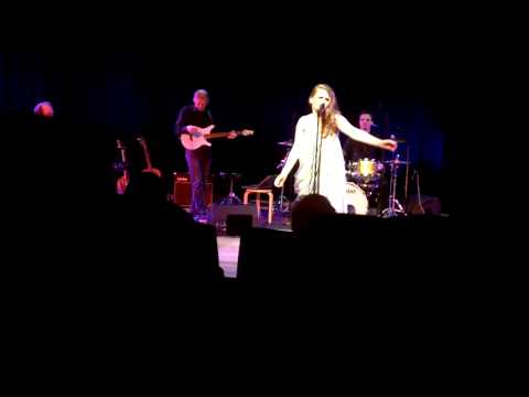 Walking on fire - Anna Faroe