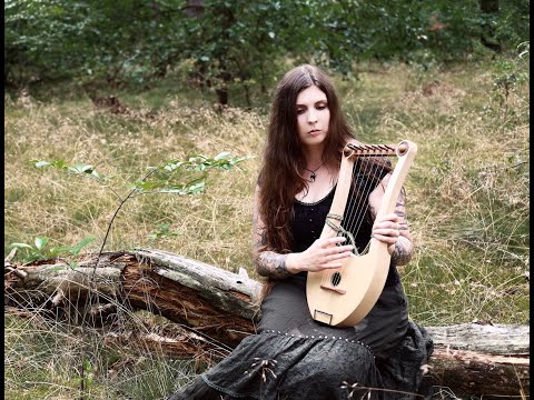 Jennifer and her Soprano Gallic Lyre