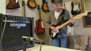 Video thumbnail for Behringer GM 108 V Tone Amp and Stratocaster Style Guitar   4K by the big instrument