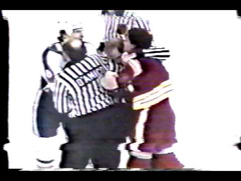 Glenn Anderson vs Doug Risebrough