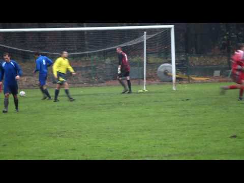 MKS ALWERNIA - PUSZCZA NIEPOŁOMICE 2:4 (11.11.2009) gol na 1:3 (karny)