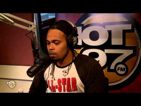 Real Late Sessions : (Big Pun's Son) Chris Rivers Freestyles On Real Late With Peter Rosenberg!
