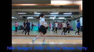 Nile Rodgers CHIC Do You Wanna Party