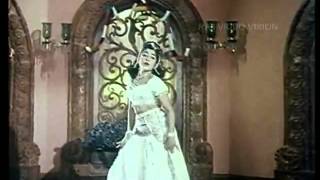 Download lagu Paruvam Enathu Paadal HD Song mp3