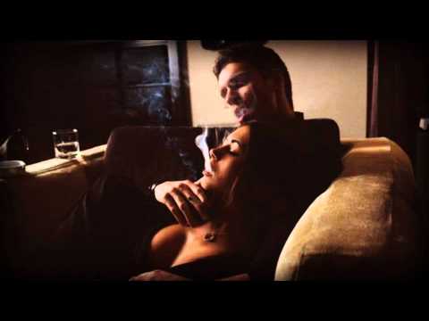 Iyeoka / Paula Fuga / Tempo Valley - Hum The Bassline