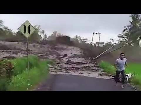 Huge lahar in Indonesia caught on camera