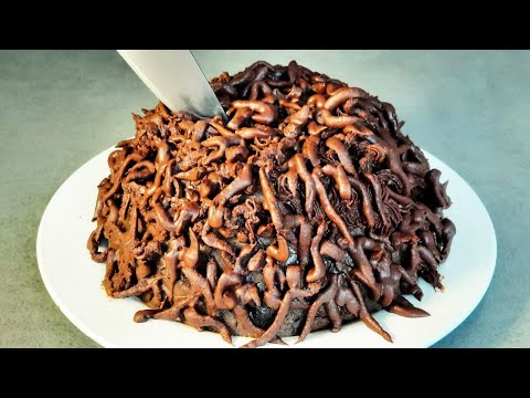 Friends laughed when they saw this cake. But when they tried it, they loved this cake