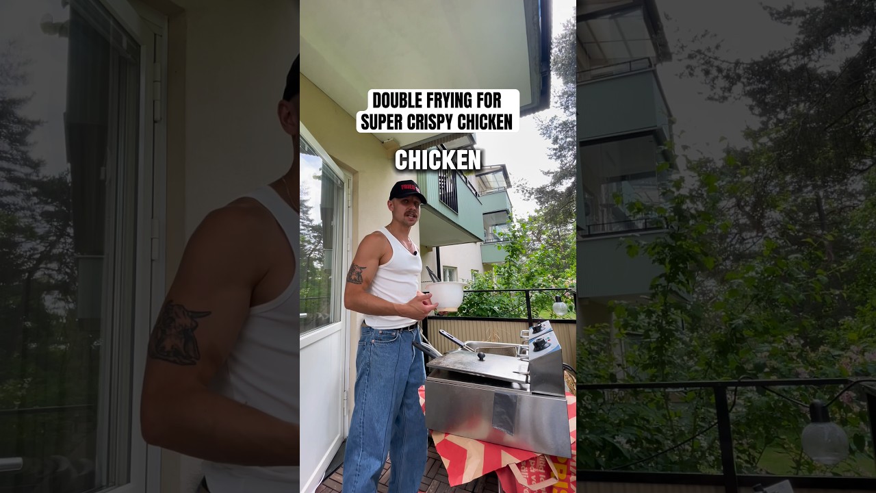 Super CRISPY chicken secret ❤️‍🔥🍗 #friedchicken #cooking #food
