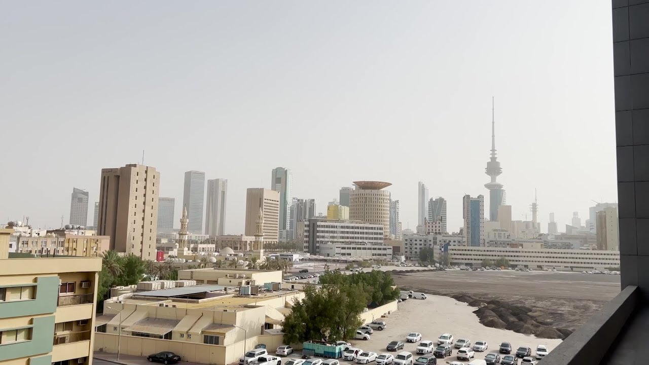 Video | Sirens sound as Kuwait says intercepting Iran attacks | AFP