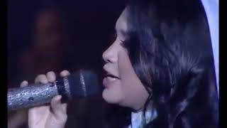 Download lagu Ungu Feat Rossa - Ku Pinang Kau Dengan Bismillah (Ramadhan Penuh Syukur) mp3 Download lagu Ungu Feat Rossa - Ku Pinang Kau Dengan Bismillah (Ramadhan Penuh Syukur) mp3
