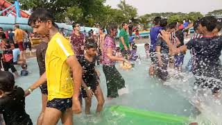 preview picture of video 'Full fun with friend's in funtasia water park in Patna'