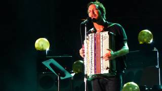 Pearl Jam - Bugs - in Chicago @ Wrigley Field 7/19/13 HD