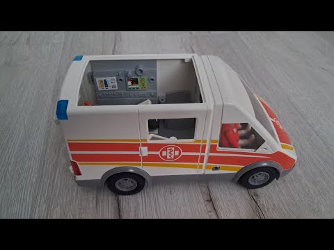 Playmobil 6685 Children's Hospital Ambulance