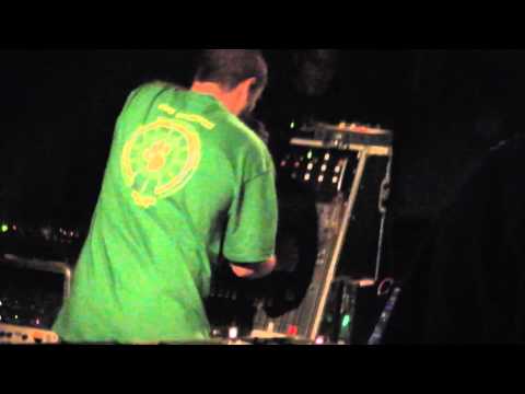 RED LION play Turbulence Calim Steppas DUB CAMP 2014