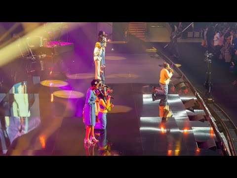 J'ENTRE DANS LE SAINT DES SAINTS/DIEU TU ES GRAND/CAR IL EST GLORIEUX/YAHWEH | Impact Gospel Choir