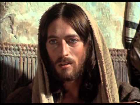 Jesus of Nazareth   Gesù allontana il male