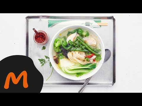 Zuppa di pasta e verdure con pollo – Ricetta Migusto